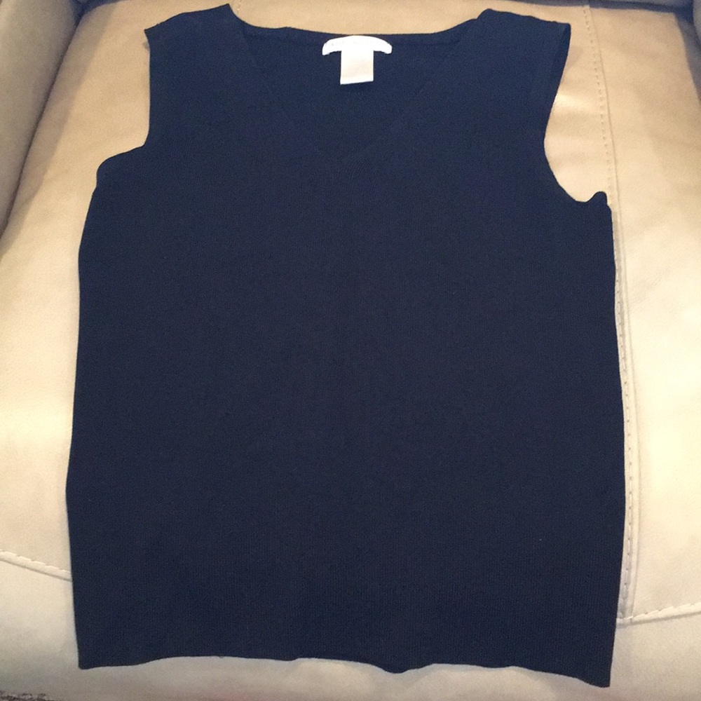 Ladies V-neck small top